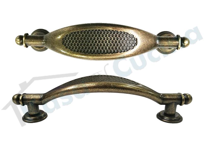 Maniglia classica pomolo pomello ELEONORA MC02 distanza tra i fori 9,6 cm. ottone antico